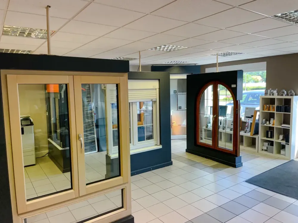 showroom.webp showroom.webp